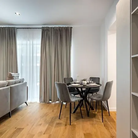 Maze Stripe In One Cotroceni 1Br Apartment Bucharest Exterior photo