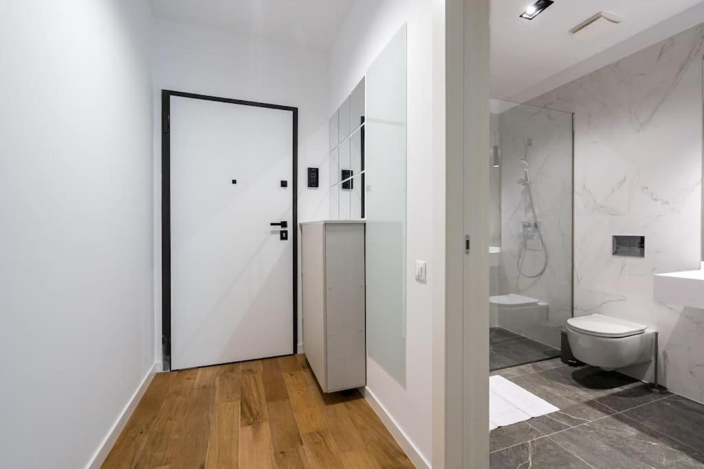 Apartment Maze Stripe In One Cotroceni 1br