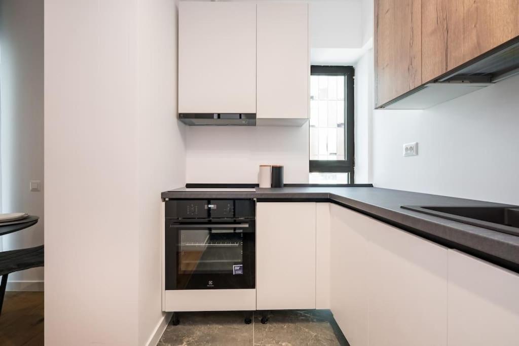 Maze Stripe In One Cotroceni 1br Apartamento *