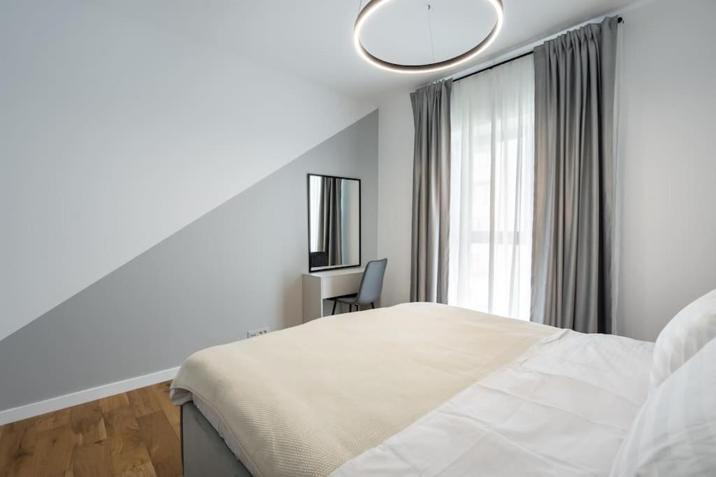Maze Stripe In One Cotroceni 1br Apartamento *
